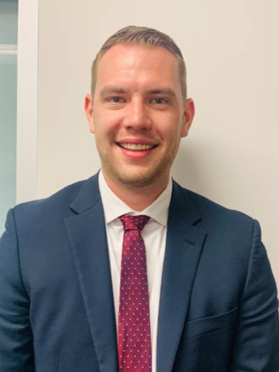 photo of 
Dr. Seth Larsen
