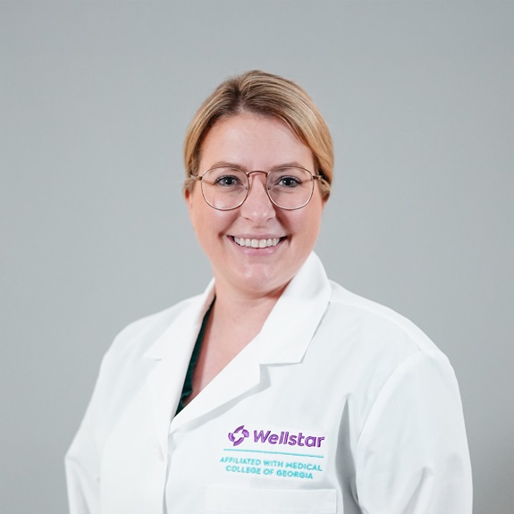 photo of Samantha Mahon, MD