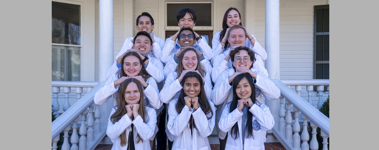NW students posing for camera