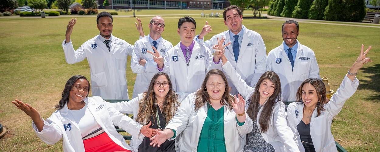 Class of 2024 Family Medicine residents