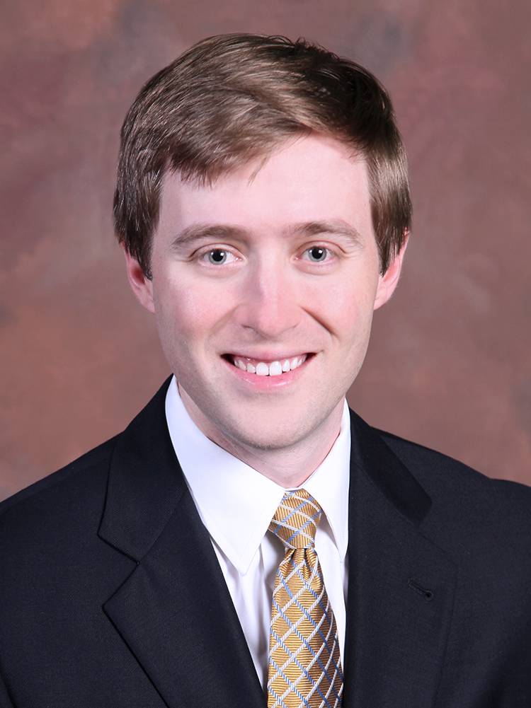 photo of Dr. Thomas Holmes