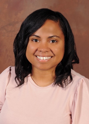 photo of Nydiah Hernandez