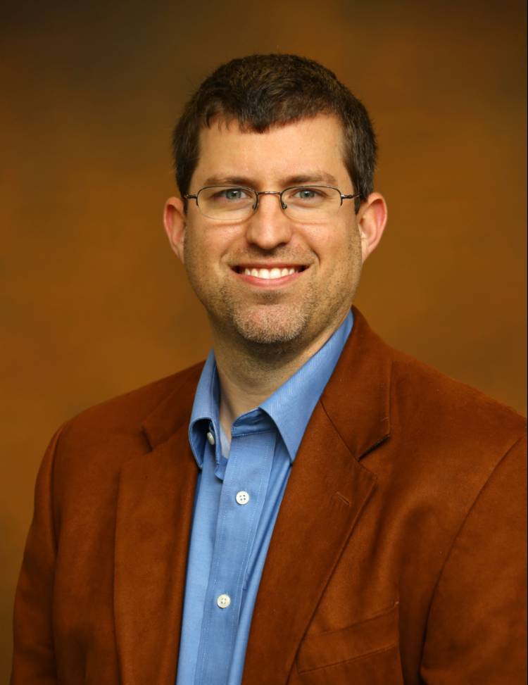 photo of Dr. Dustin Avent-Holt