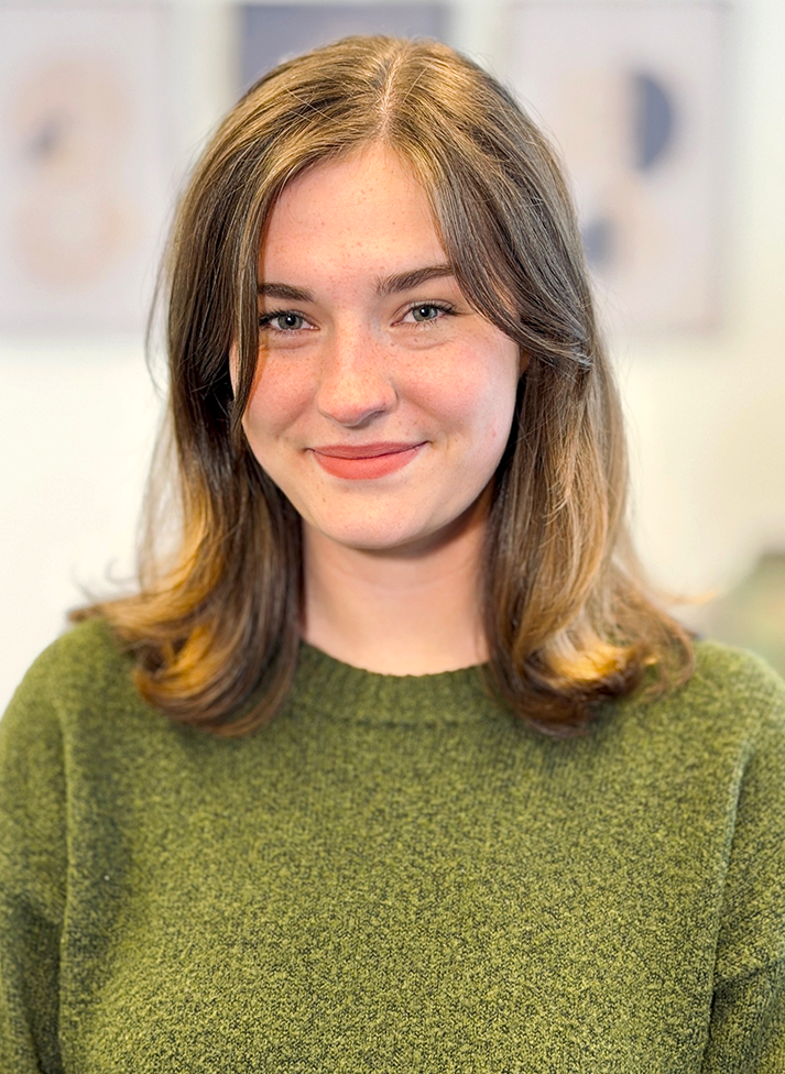 photo of Zoe DeGaetano